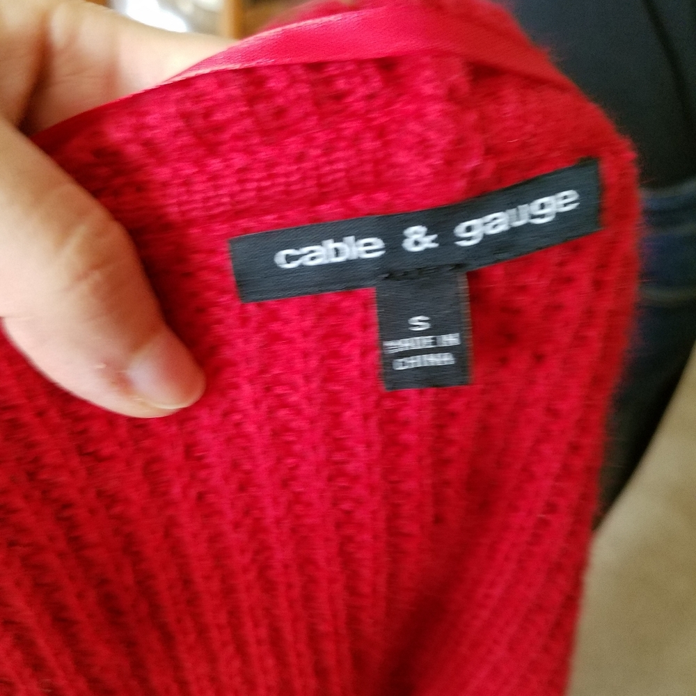 Red Ruffle Trim Front Closure Cardigan Like NEW - Picture 12 of 14